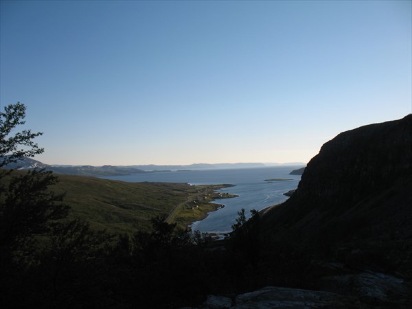 Вид на Lillefjord от водопада