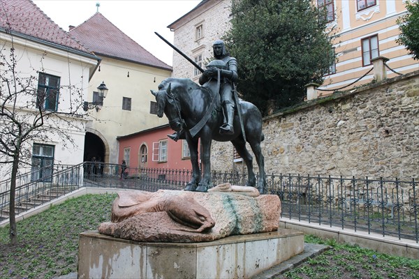 Памятник Святому Георгию