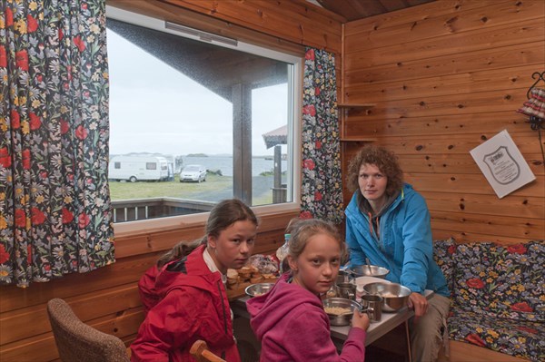 Кемпинг Bud. Small cabin. 400 NOK per night.