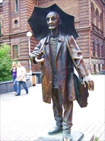 44 Памятник художнику Поздееву
