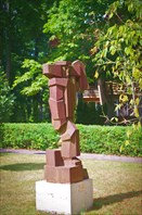 В палангском парке скульптур.