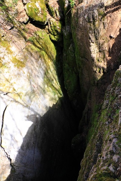 Входной колодец пещеры Дублянского