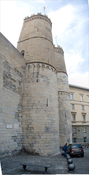 Genova Porta Soprana-средневековые ворота Генуи