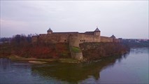 Вид на Ивангородскую крепость
