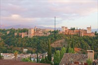 Альгамбра со смотровой площадки Сан Николас-город Гранада