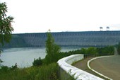 Фото 5. Плотина Братской ГЭС