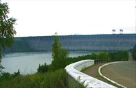 Фото 5. Плотина Братской ГЭС