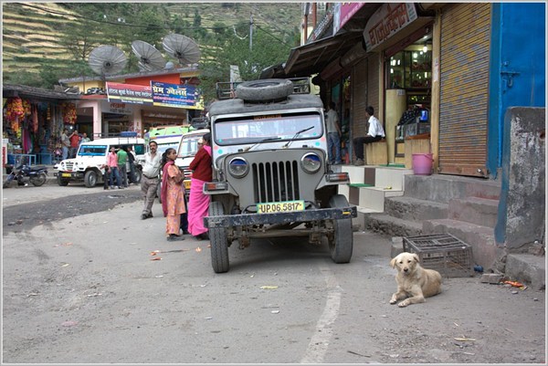 «Народные джипы» в Гималайских посёлках 