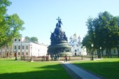 Памятник `Тысячилетие России` и Софийский собор