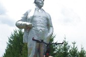 В.И.Ленин и велосипед