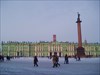 на фото: Александровская колонна и Эрмитаж