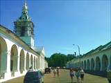 Церковь Спаса в Рядах сер. 18 в. и Пряничные ряды, Кострома