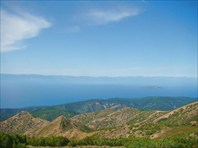 Вид с плато Святого Носа на Ушканьи о-ва-полуостров Святой Нос