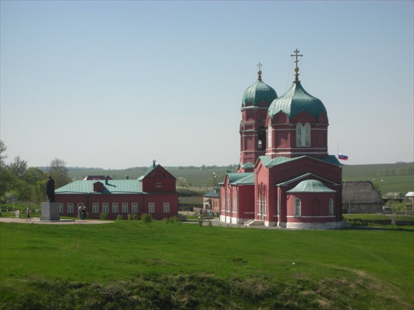 Церковь и в селе Монастырщино в честь победы в Куликовской битве